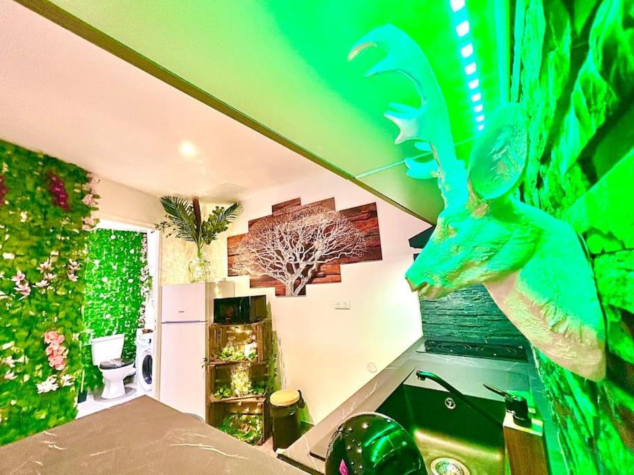 La Foret Enchantee, Centre Ville Pont-Sur-Yonne ภายนอก รูปภาพ